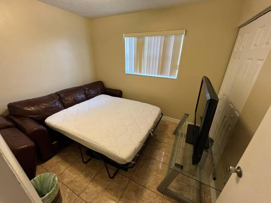 Cheerful 3-Bedroom Home, Free Parking On Premises Miami Gardens Zewnętrze zdjęcie