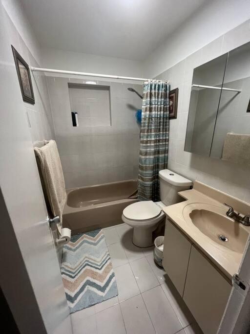 Cheerful 3-Bedroom Home, Free Parking On Premises Miami Gardens Zewnętrze zdjęcie